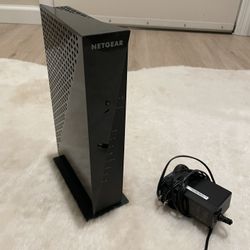 NETGEAR - Dual-Band AC1750 Router with 16 x 4 DOCSIS 3.0 Cable Modem - Black