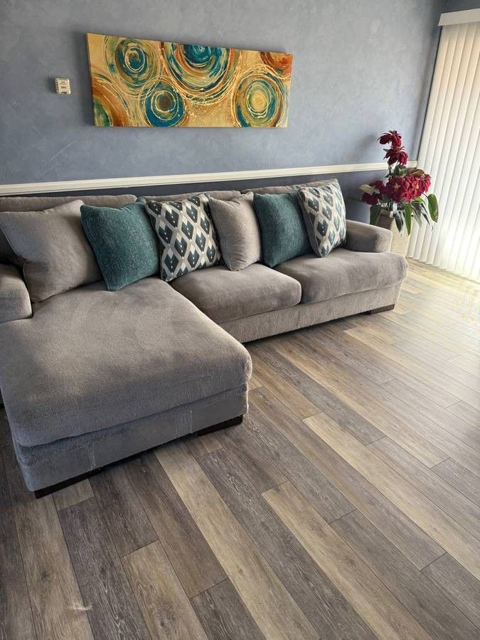 Sectional Couch 2 piece