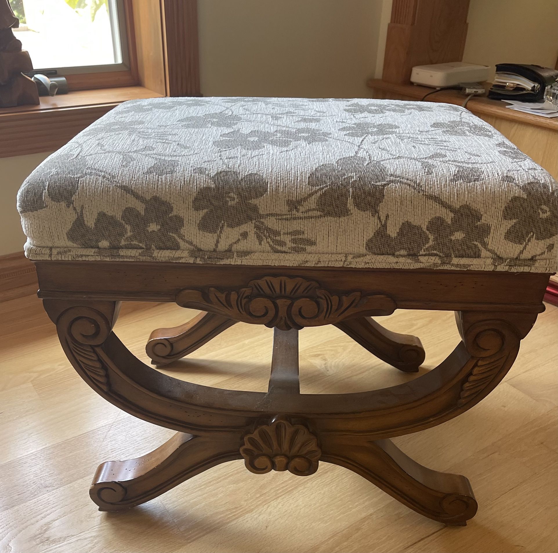Lovely Ottoman Chair With Cushion Decorated Sold Wood 