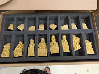 Berkeley The Isle of Lewis Chess Pieces