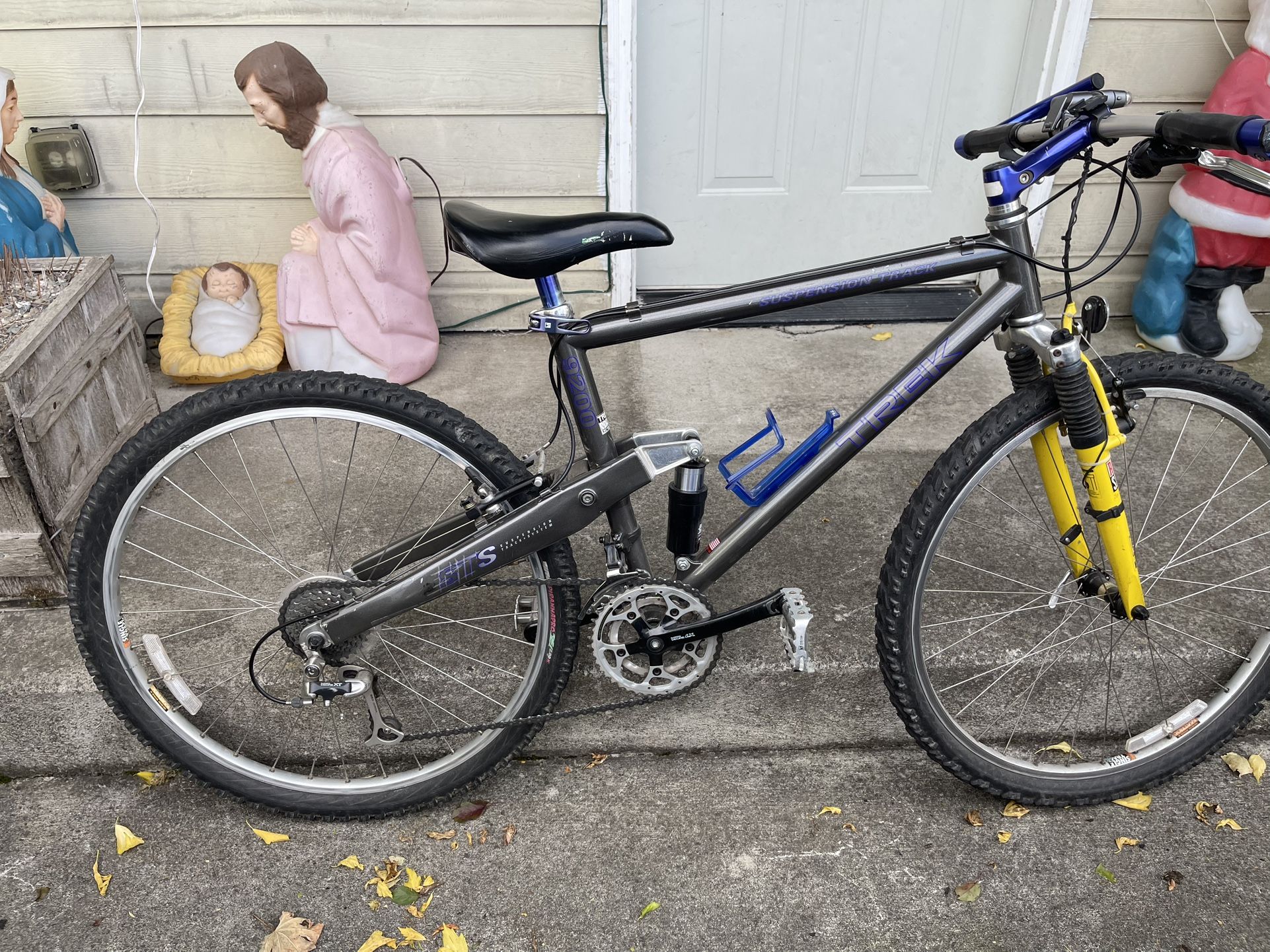 Trek 9200 Suspension Track