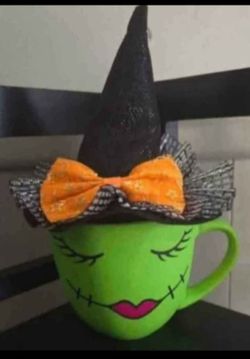 super cute Halloween coffee mug