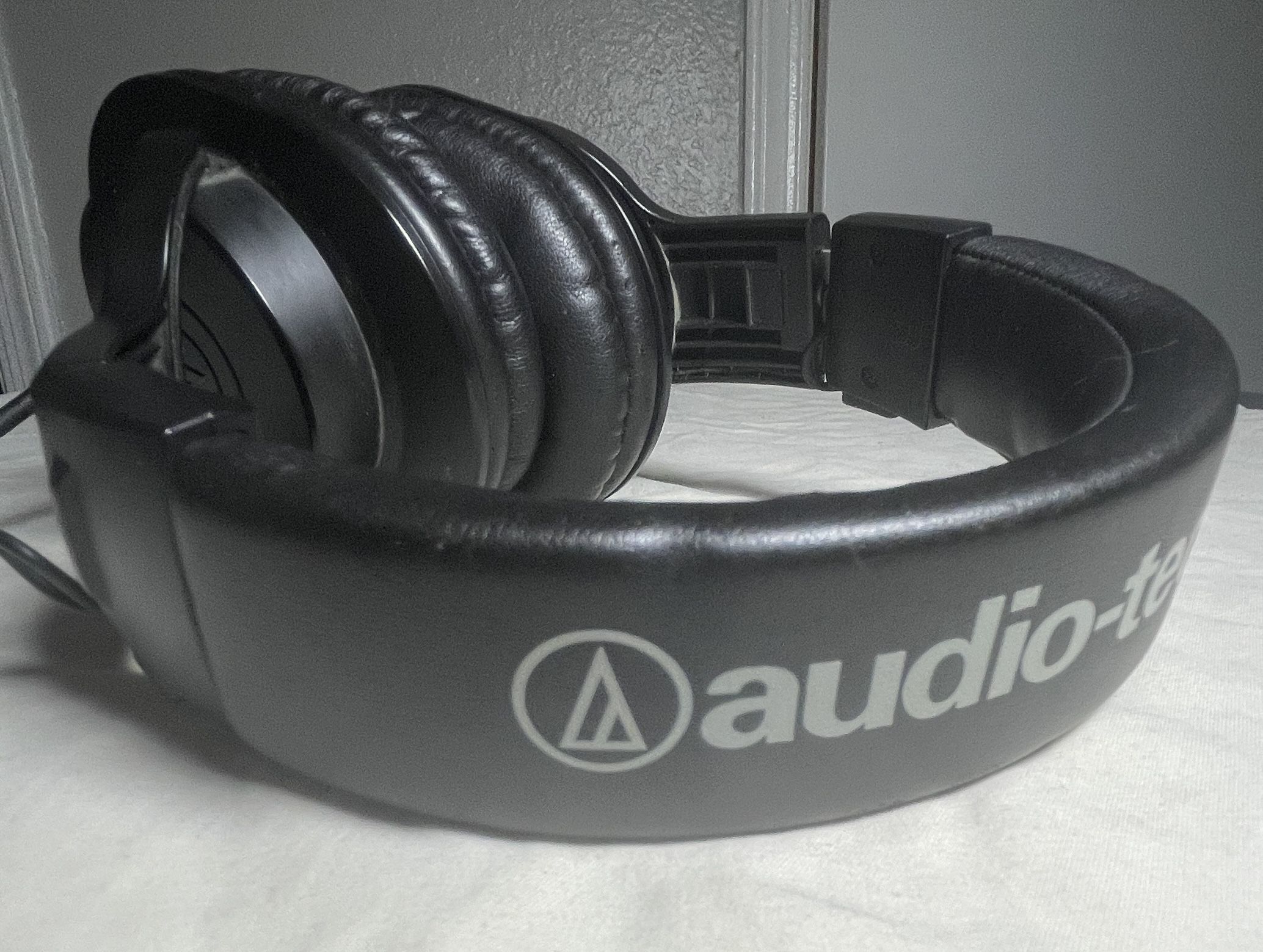 ๐ง Audio-Technica ATH-M20x Headphones โ Pro Sound โ $40 OBO