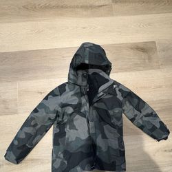 Columbia Boys Jacket Size Medium Waterproof 
