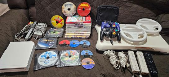 HUGE Nintendo Wii White Console + Game Cube Bundle + Balance Board / TESTED