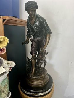 Auguste Moreau Statue