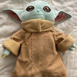 The child Aka Baby Yoda