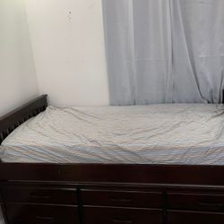 Twin Bed (Trundle) With Mattresses 