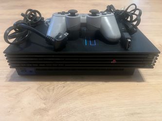 PS2 with all wires,control,game