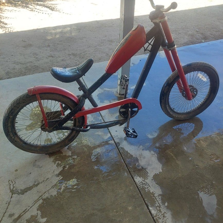 Chopper Bicycle for Sale in Juniper Hills, CA - OfferUp