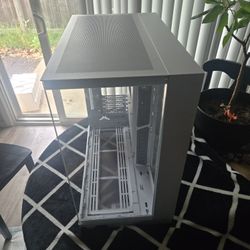 Lian Li O11 Dynamic EVO XL RGB Tempered Glass eATX Full Tower Computer Case