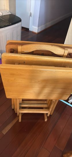 Food trays (4)