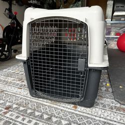 Large Dog Crate/Kennel