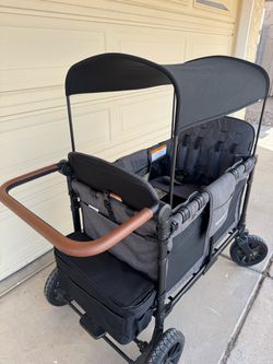 WonderFold W4 Luxe 4-Seater Wagon + Multiple Accessories