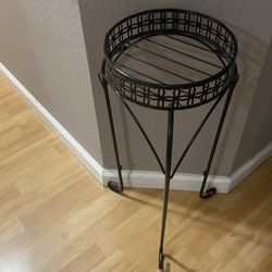 Plant stand