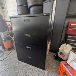 FREE: Metal Filing Cabinets (Have 2)