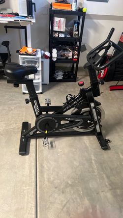 Evlumap Indoor Cycling Spin Bike