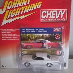 Johnny Lightning White 1969 Chevy Impala Convertible 