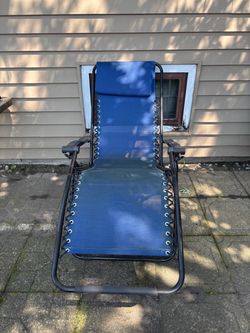 Beach chairs/ pool chairs