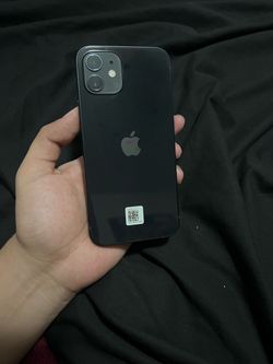 Black iPhone 12