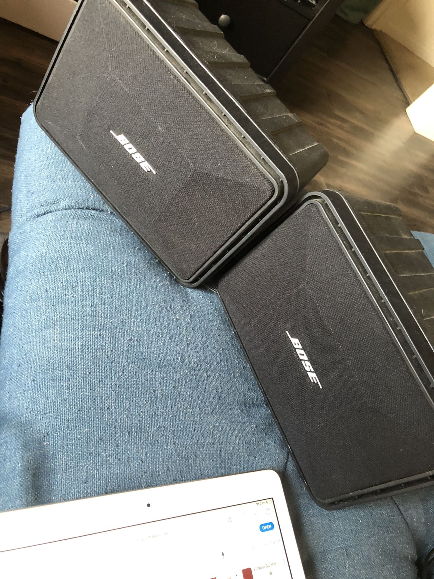 BOSE SPEAKERS ( Pair)