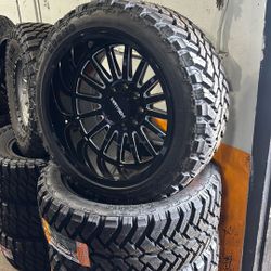 22x12 Wheel And Tire Package 