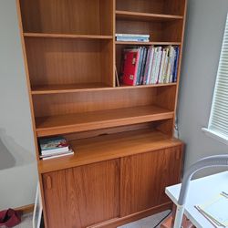 47-1/2" x 18" x 78" Wood Bookcase