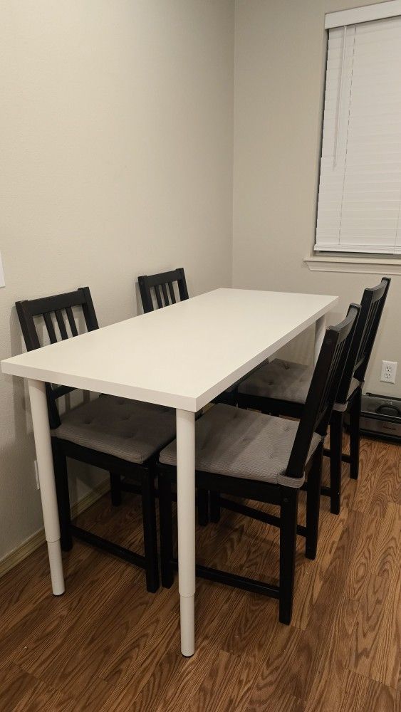 Table with chairs