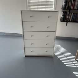 White 5 drawer dresser