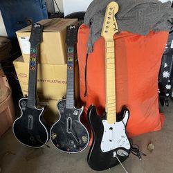 Guitar hero/ Rockband guitars