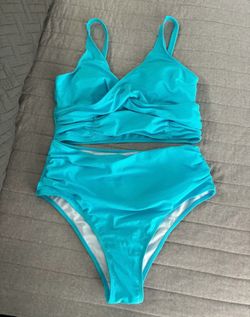Women’s 2 Piece Swimsuit Size Large