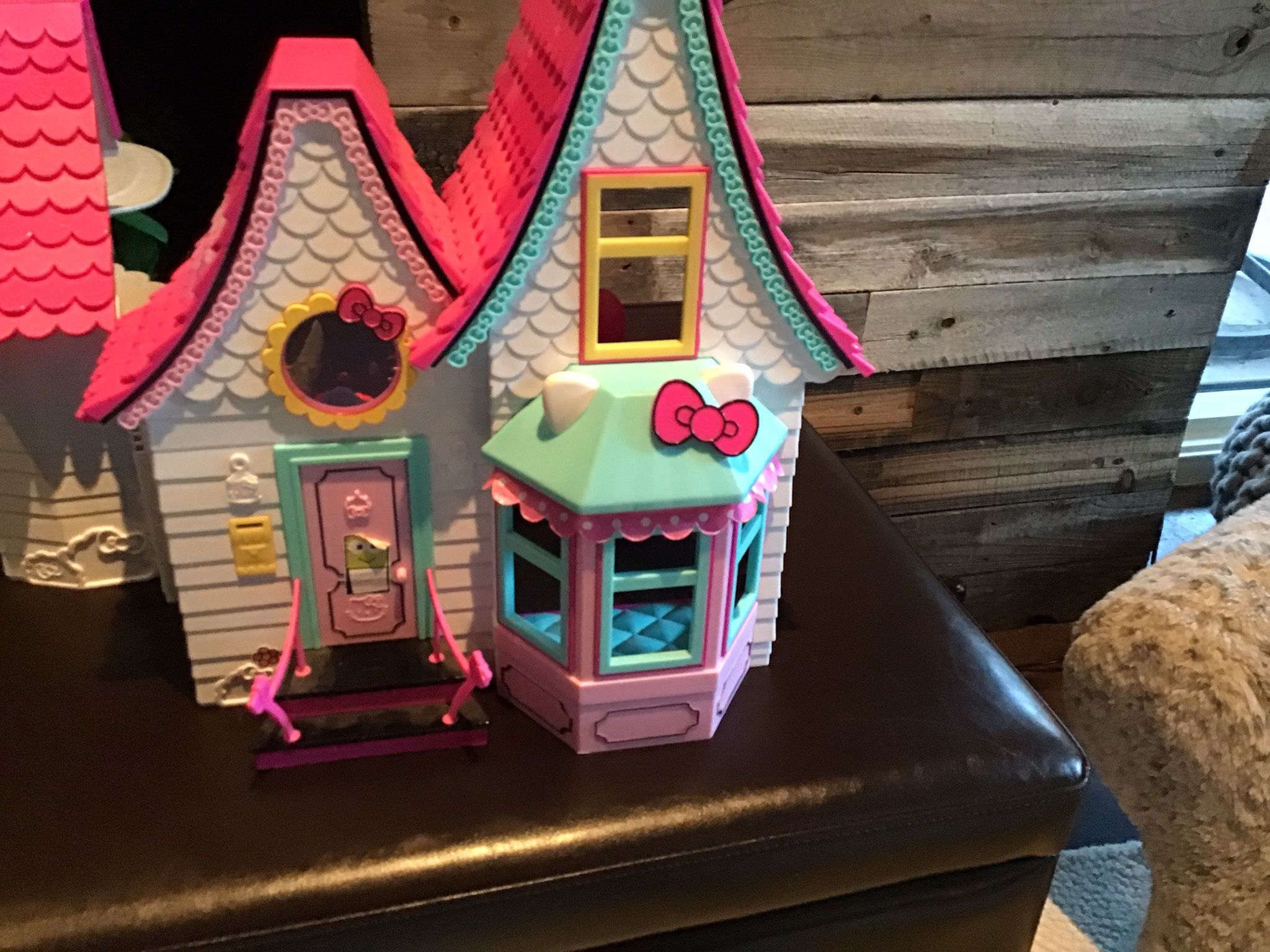 Portable Doll House