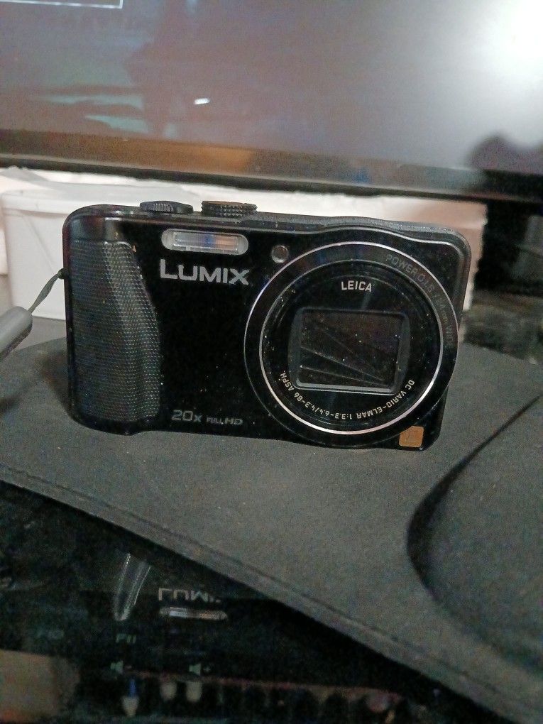 Lumix PANASONIC DMC-ZS25