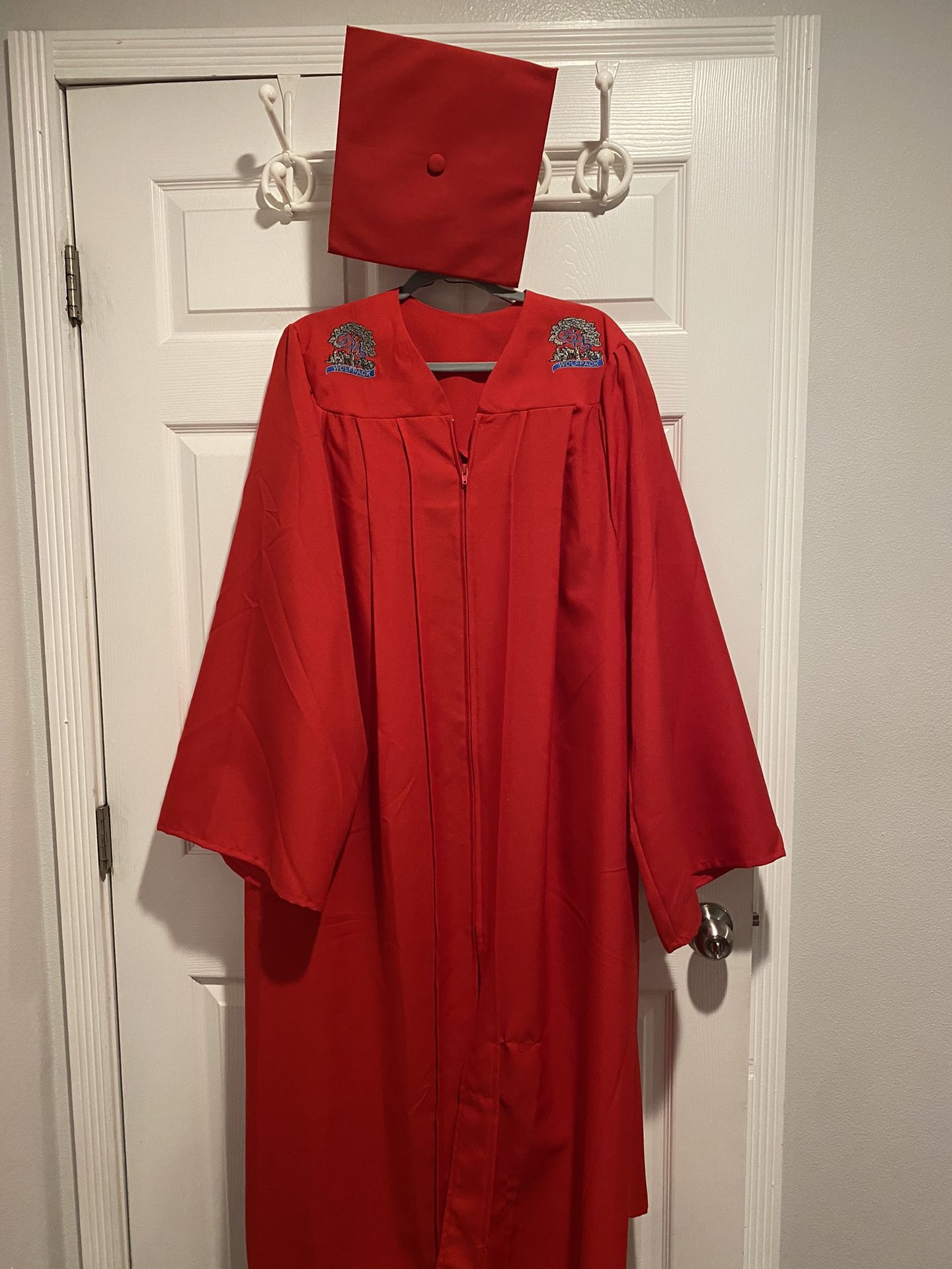 Graduation Gown GOHS Jostens Brand