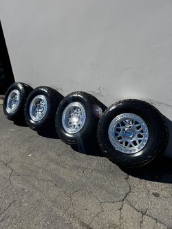 KMC KM549 GRS 6x5.5 17" Machined Wheels With 33” Mickey Thompson Baja Boss All-Terrain Tires