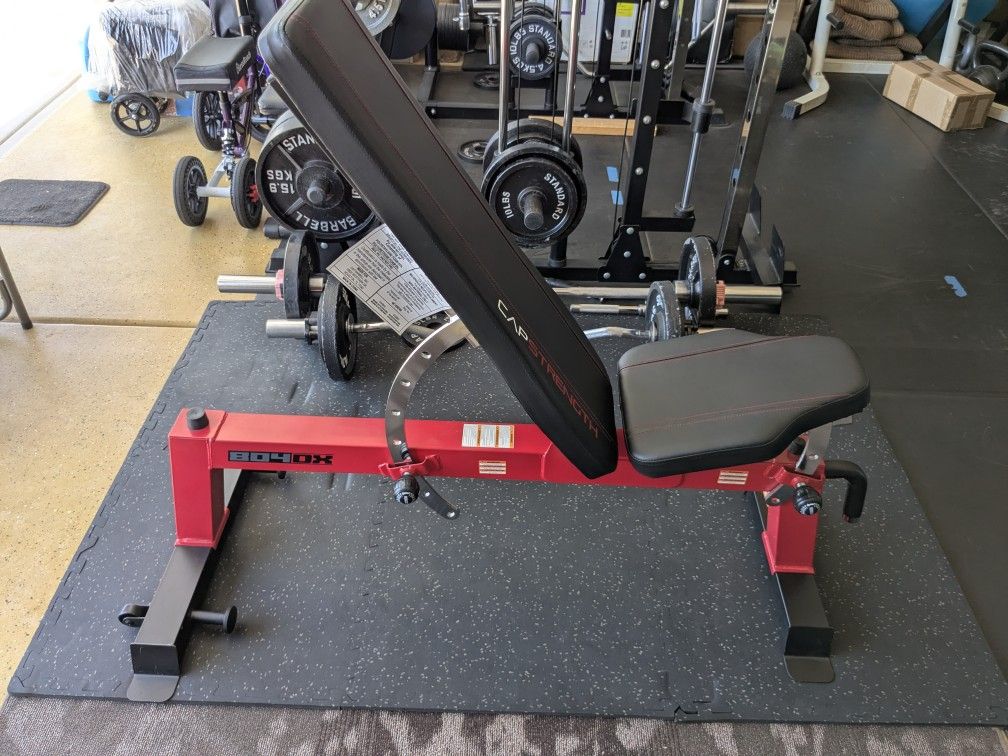 Adjustable Weight Bench
