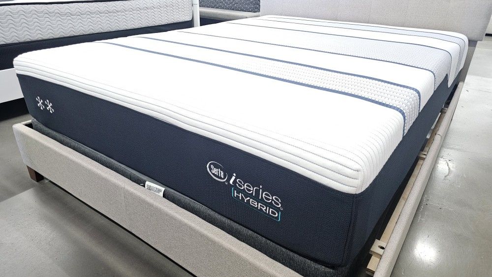 Queen Serta 2000 Iseries Hybrid Mattress for Sale in Jacksonville Beach, FL OfferUp