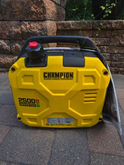 BRAND NEW Champion 2500-Watt Dual Fuel Inverter with CO Shield