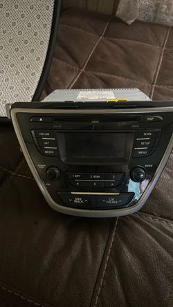 Hyundai OEM Car Stereo CD MP3 Head Unit
