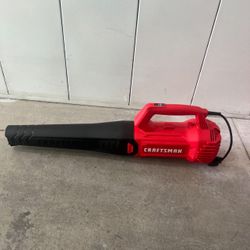 CRAFTSMAN 9.0 AMP Axial Leaf BLOWER. Black and Red. 
