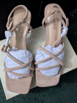 Open toes short heal Sandals Tan Size 9.5