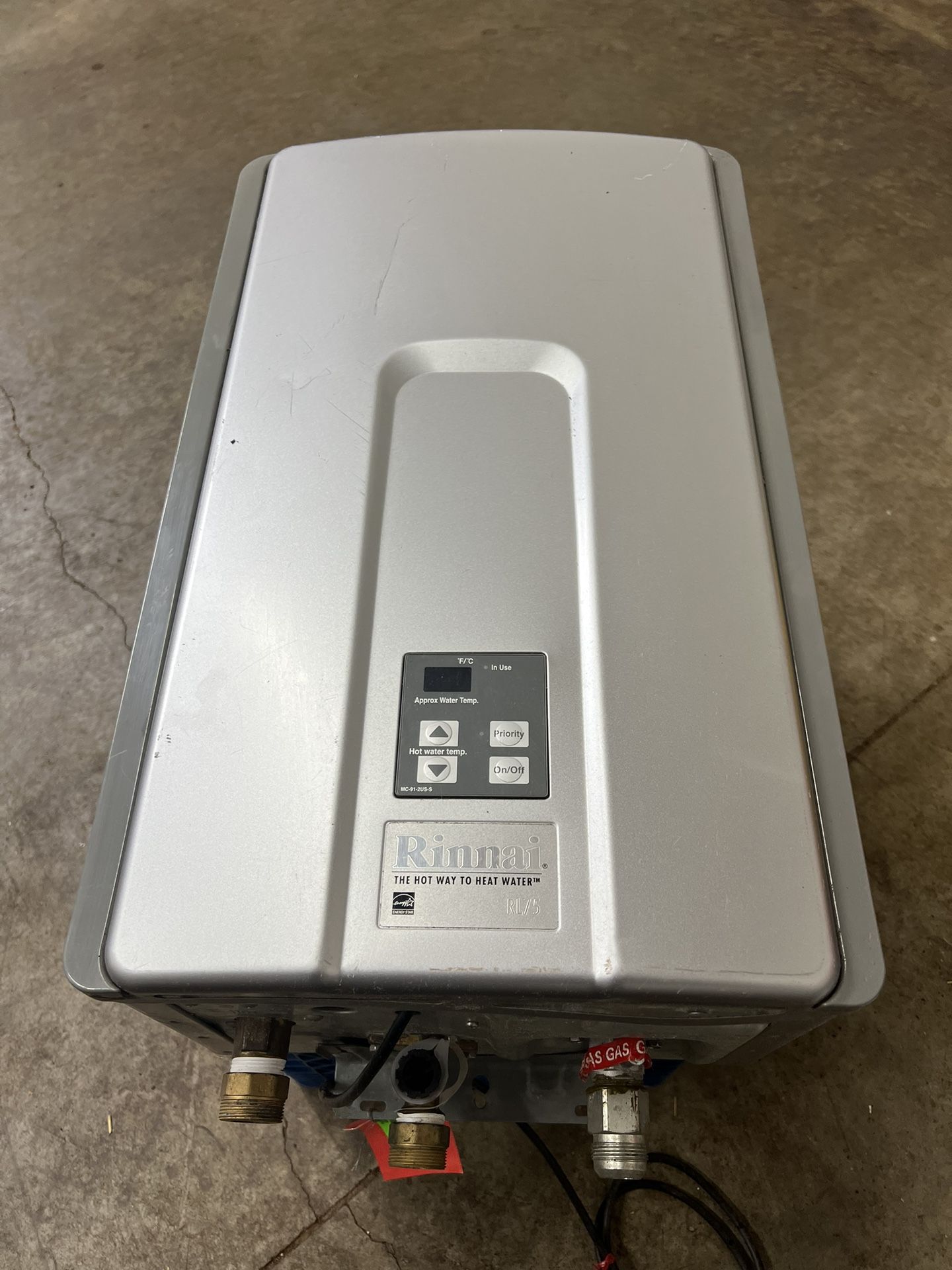 Tankless Hot Water Heater