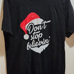 Adult Large Christmas Don't Stop Believing Tshirt Large