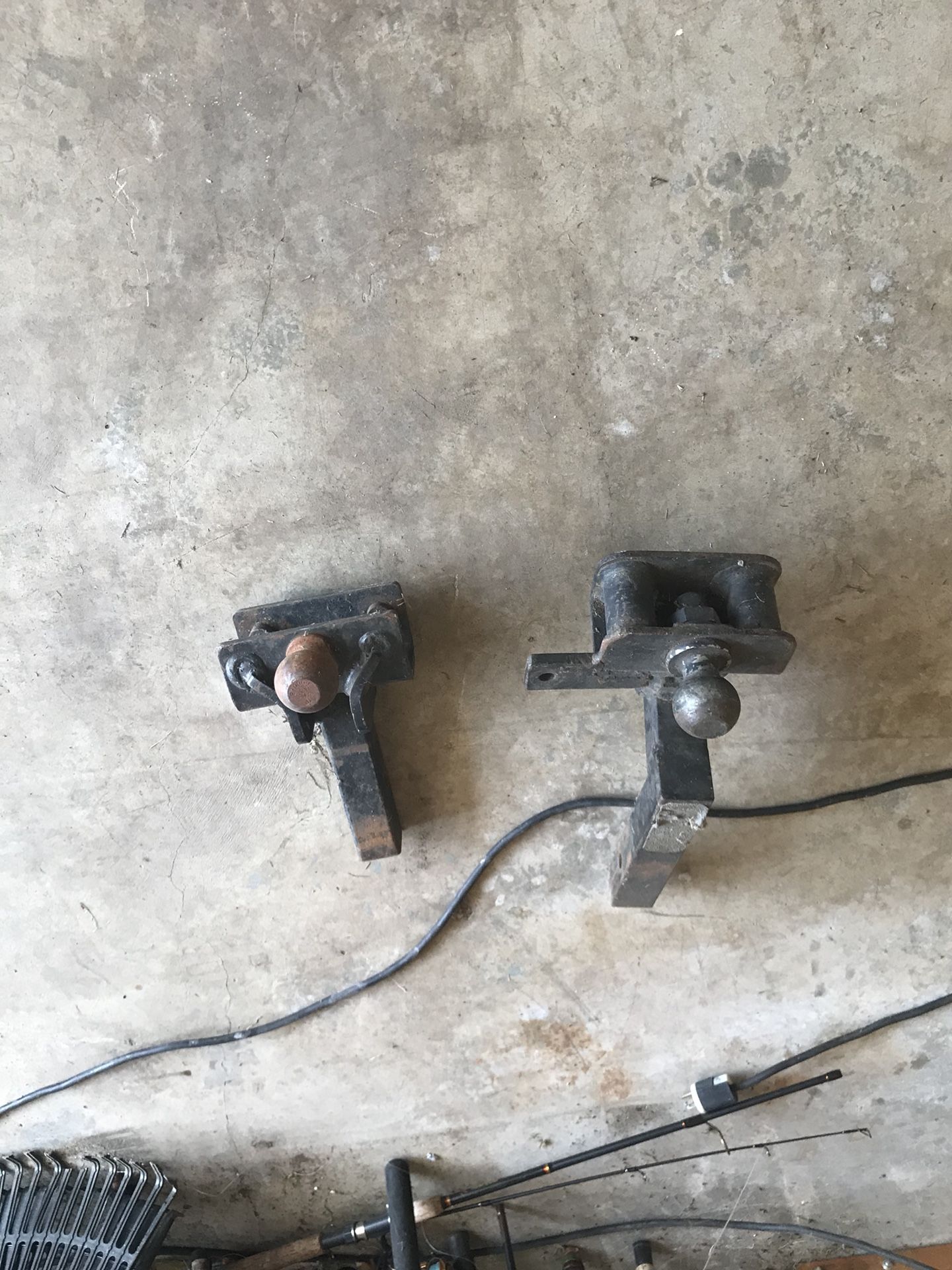Heavy duty hitches