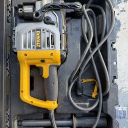 DEWALT DWD450 1/2" VSR Stud and Joist Drill with Clutch