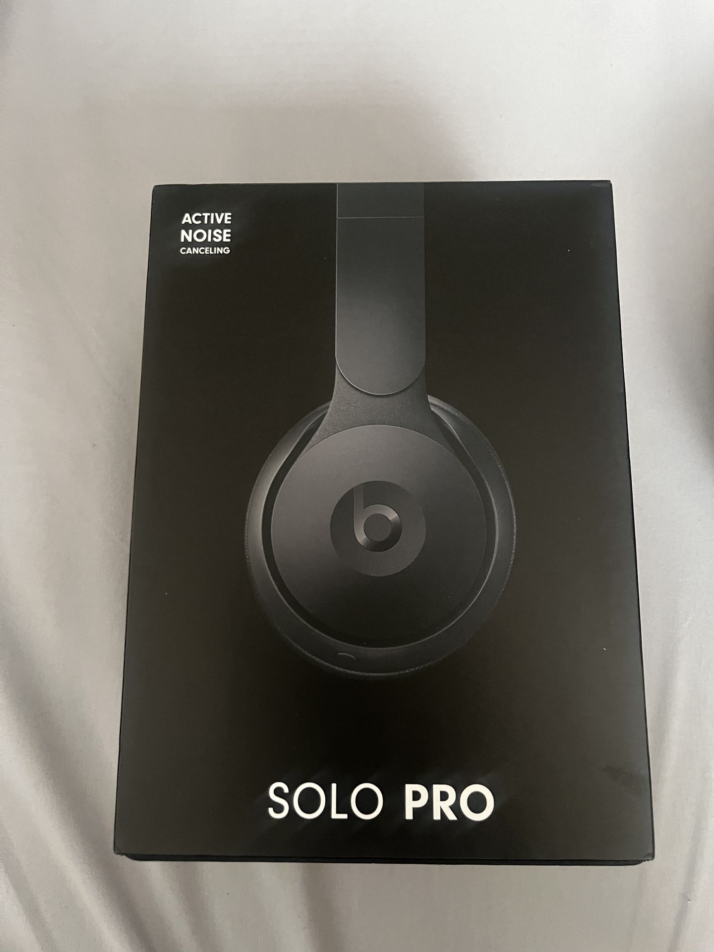 Beats Solo Pros