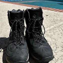 Columbia Sportswear • Boots Columbia Men’s 13 Boots 200 Gram Omnitech waterproof warm!