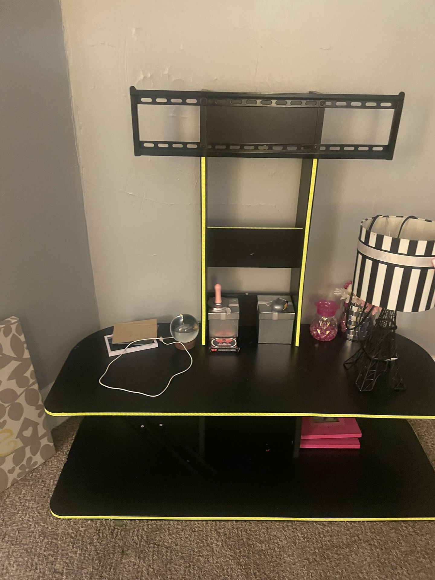 TV Stand/ Lamp For Sell!!!
