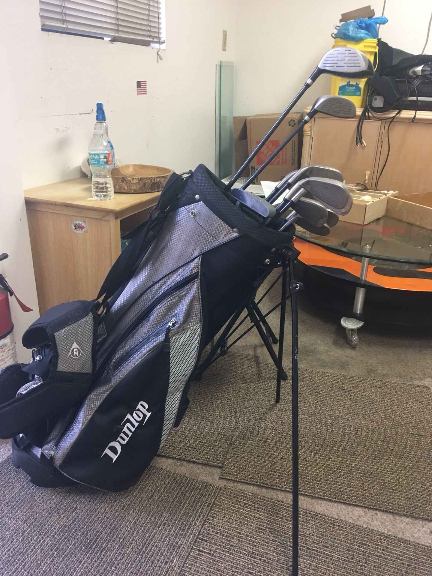 Eclipse 400 golf clubs, 11 clubs and Dunlop bag included