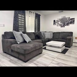 Sectional Couch 